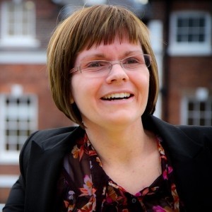 Volunteer reading helpers in schools – why should we?